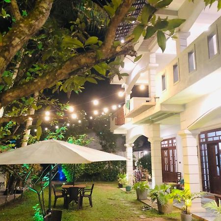 Plantation Surf Inn & Restaurant - Мидигама-Ист Экстерьер фото