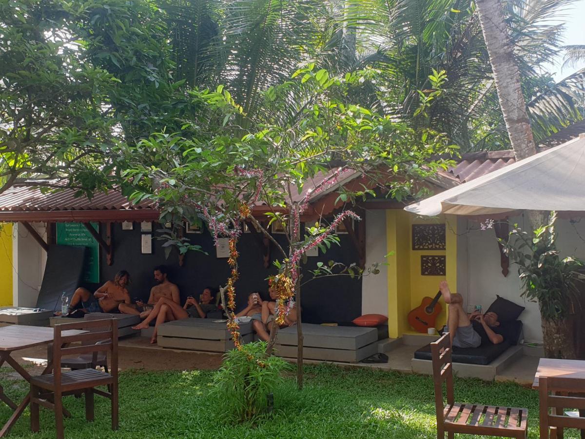 Plantation Surf Inn & Restaurant - Мидигама-Ист Экстерьер фото