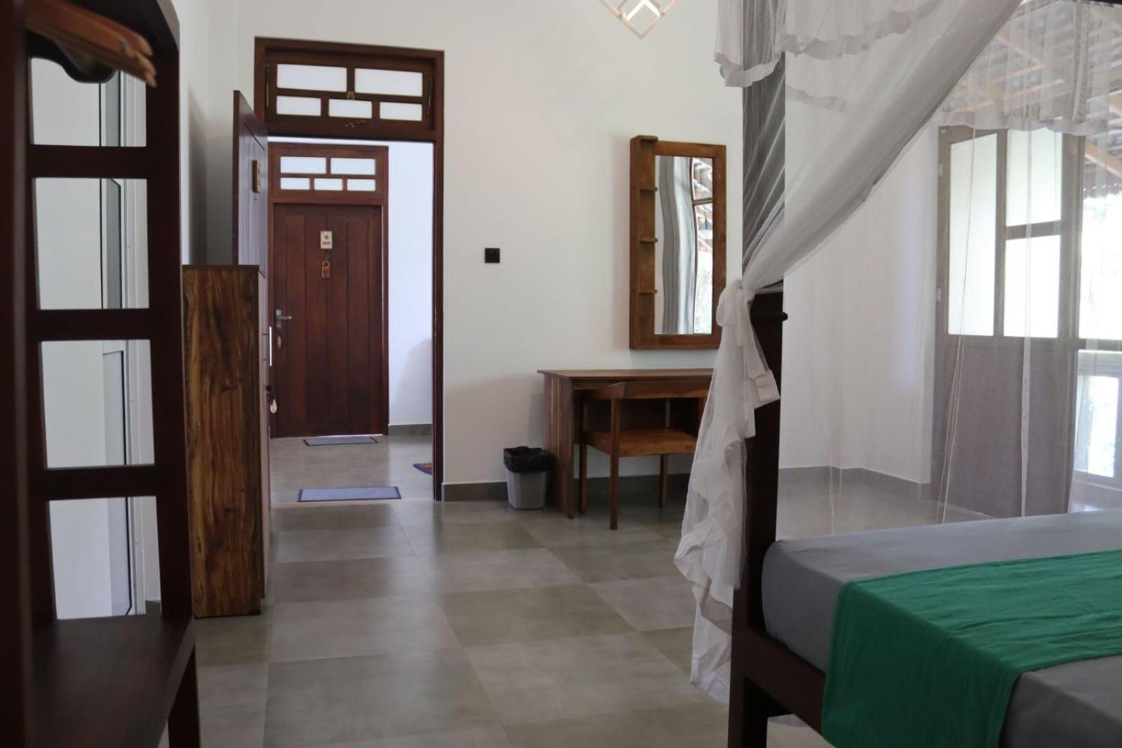 Plantation Surf Inn & Restaurant - Мидигама-Ист Номер фото